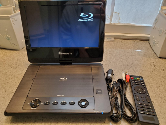 Customer review on 10.1 Inch Portable Blu-ray DVD Player PD05-10009B